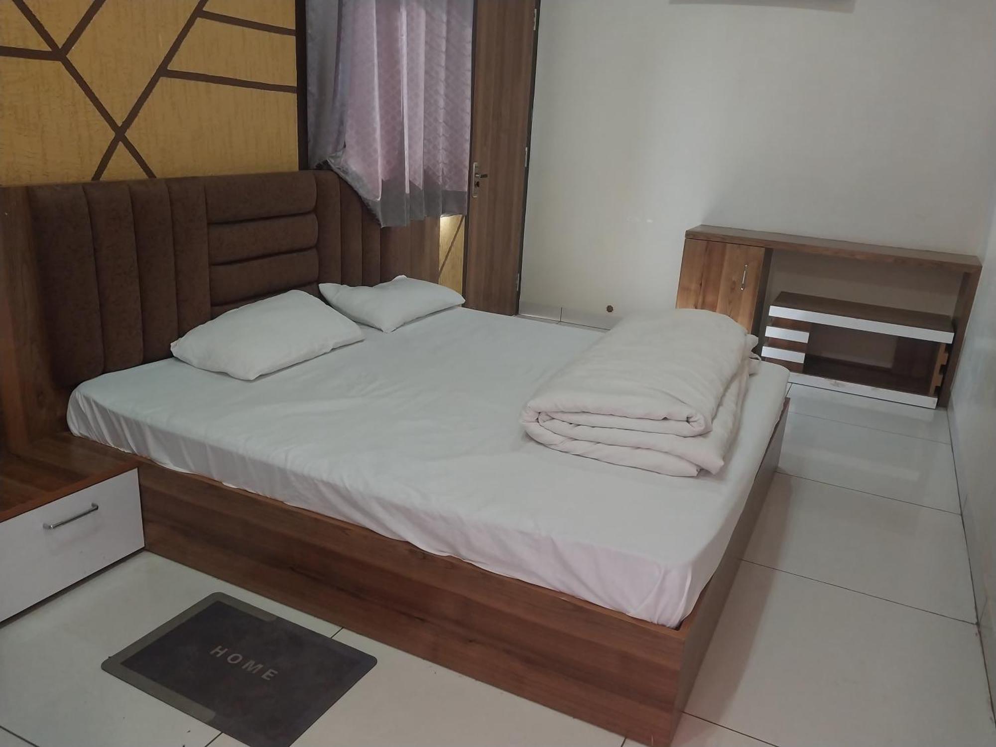 Agm Hotel And Restaurant Chaumu Ngoại thất bức ảnh
